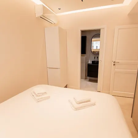 Elegant T3 - Vue - Croisette Appartement *